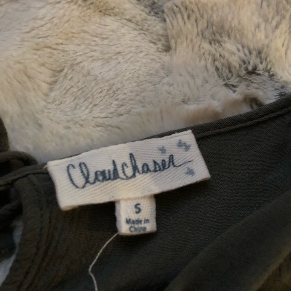 Green floral shirt - Picture 3 of 4